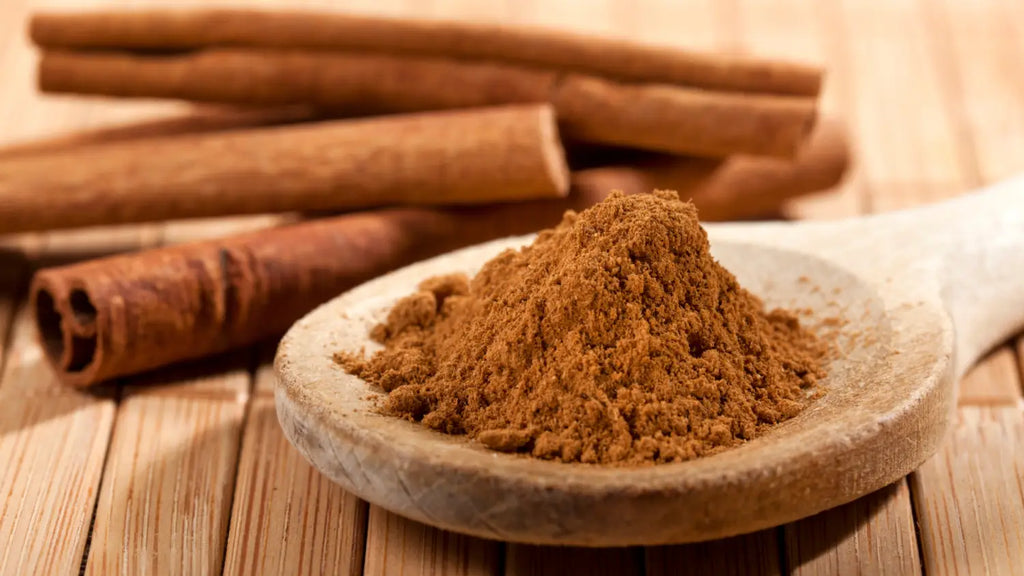 Cinnamon sticks and powder